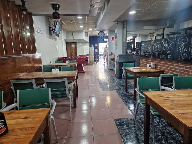 Local comercial en alquiler en Barcelona, de 100 m² por 1.160