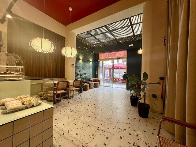 Local comercial en alquiler en Barcelona, de 114 m² 1 habitación por 1.900