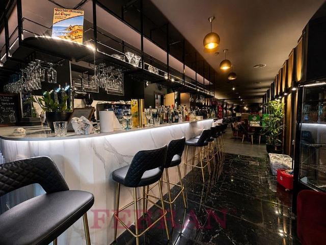 Local comercial en alquiler en Barcelona, de 250 m² por 8.500