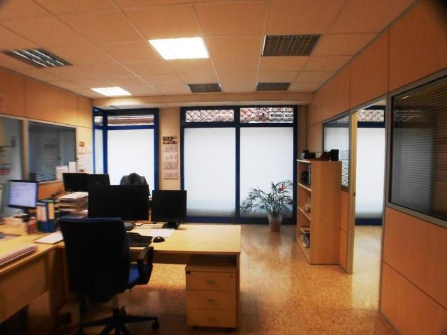 Local comercial en alquiler en Barcelona, de 232 m² por 2.200