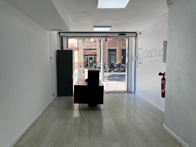Local comercial en alquiler en Barcelona, de 302 m² por 4.200