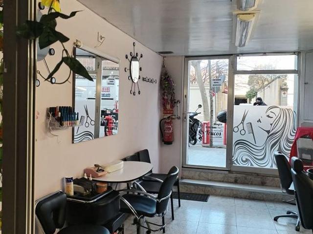 Local comercial en alquiler en Barcelona, de 40 m² 1 habitación por 550