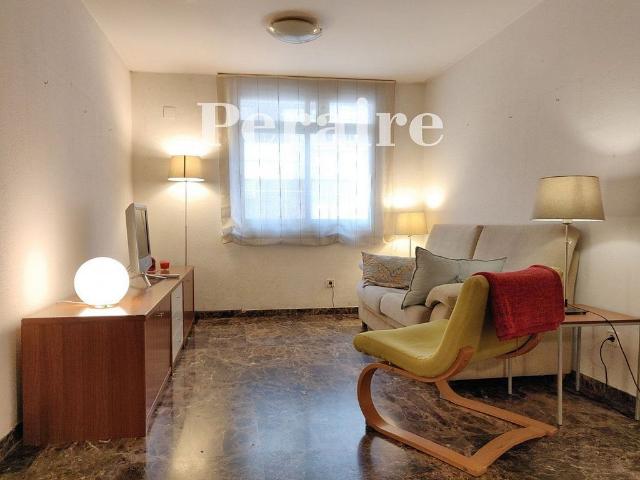 Local comercial en alquiler en Barcelona, de 40 m² 1 habitación por 1.300