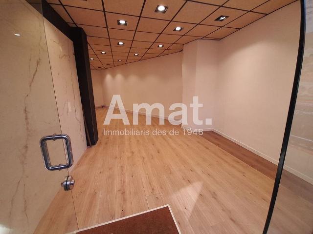 Local comercial en alquiler en Barcelona, de 63 m² por 1.300