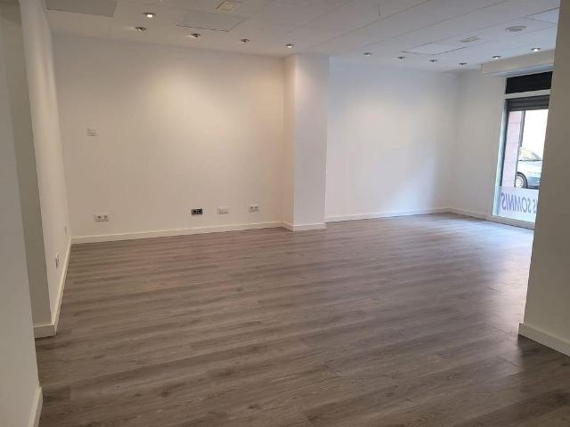 Local comercial en alquiler en Barcelona, de 75 m² 1 habitación por 800