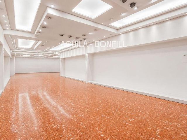 Local comercial en alquiler en Barcelona, de 762 m² por 9.000