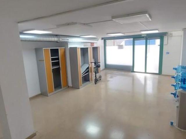 Local comercial en alquiler en Barcelona, El Camp de l`Arpa del Clot