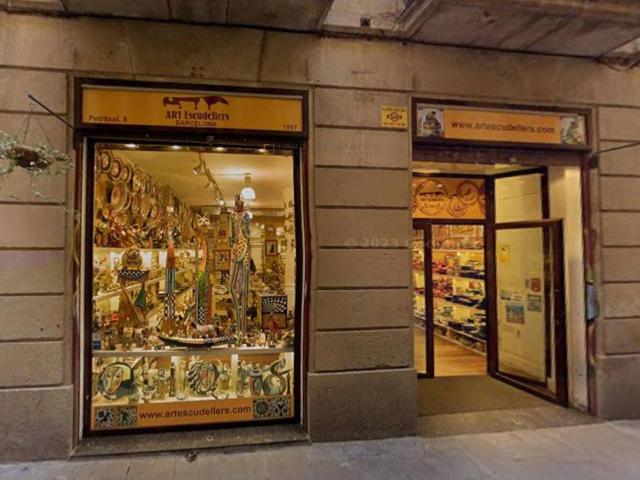 Local comercial en Alquiler en Barri Gòtic