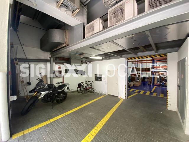 Local comercial en Alquiler en Barri de les Corts