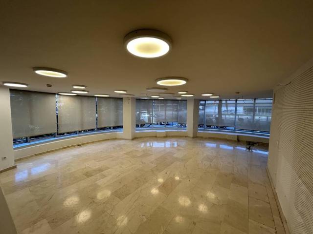 Local comercial en Alquiler en Barri de les Corts