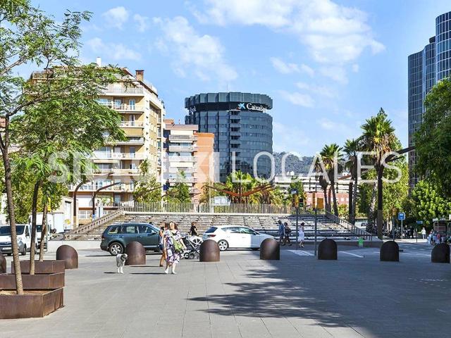 Local comercial en Alquiler en Barri de les Corts