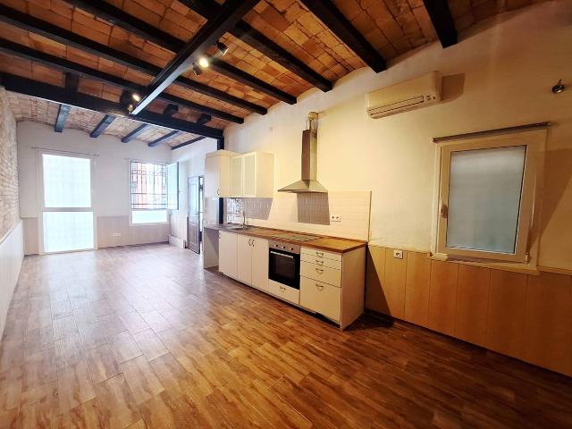 Local comercial en Alquiler en Barri de les Corts