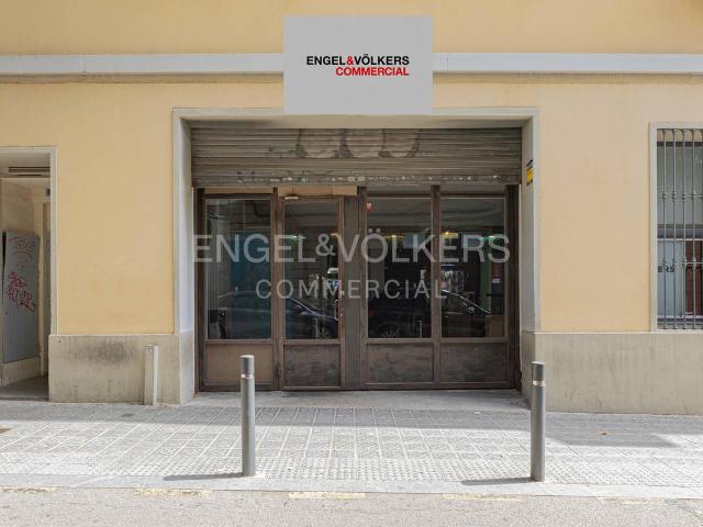 Local comercial en Alquiler en Barri de les Corts