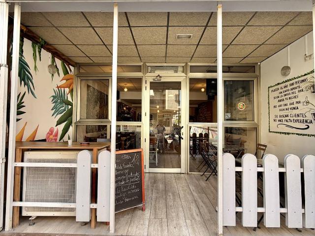 Local comercial en Alquiler en Barri del Mar