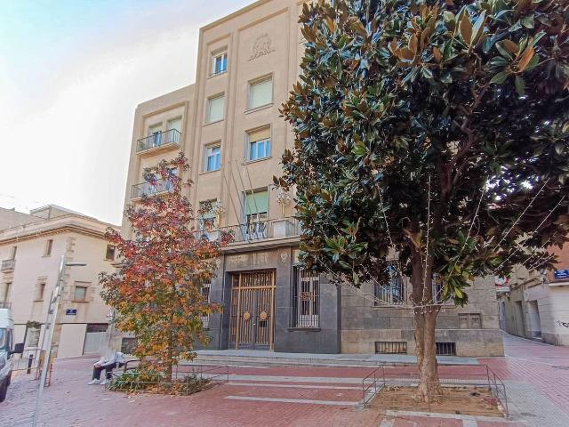 Local comercial en Alquiler en Barri del Centre