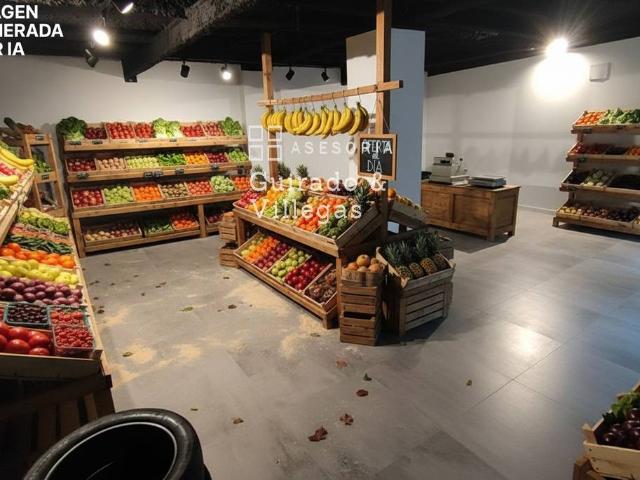 Local comercial en Alquiler en Barri del Centre