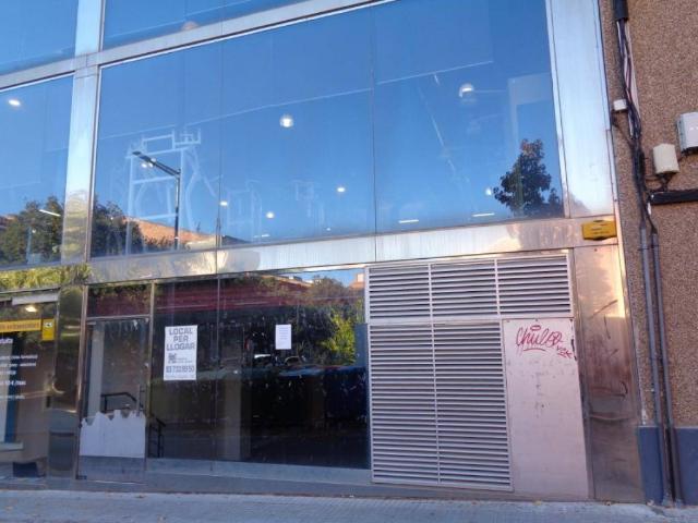 Local comercial en Alquiler en Barri del Centre