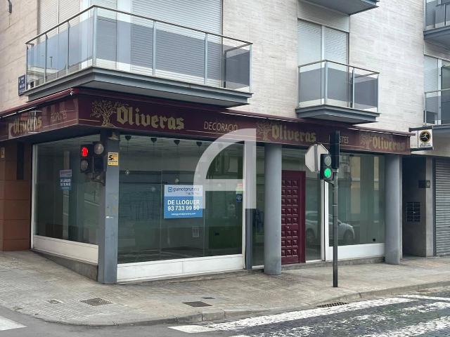 Local comercial en Alquiler en Barri del Centre