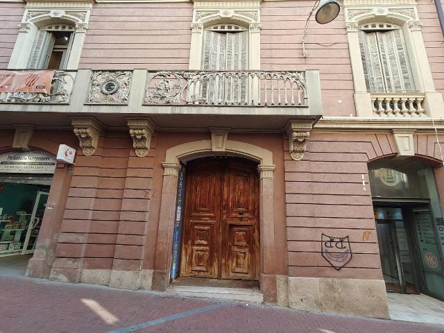 Local comercial en Alquiler en Barri del Centre