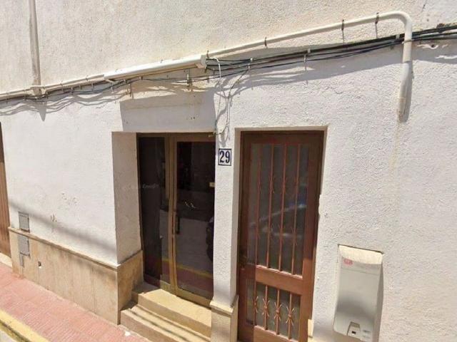 Local comercial en alquiler en Bellvei, de 37 m² por 300
