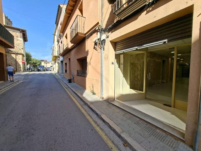 Local comercial en Alquiler en Breda