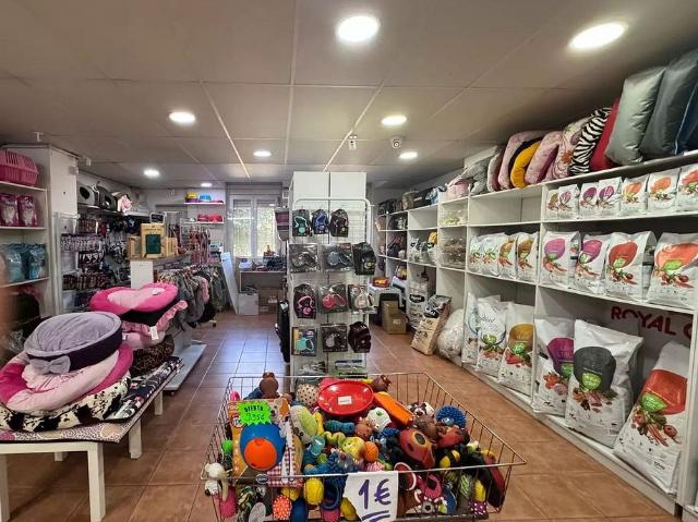 Local comercial en alquiler en Girona, de 95 m² 1 habitación por 35.000