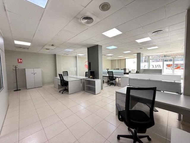 Local comercial en Alquiler en Gràcia