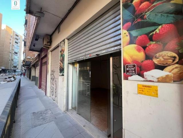 Local comercial en alquiler en Granada, Arabial
