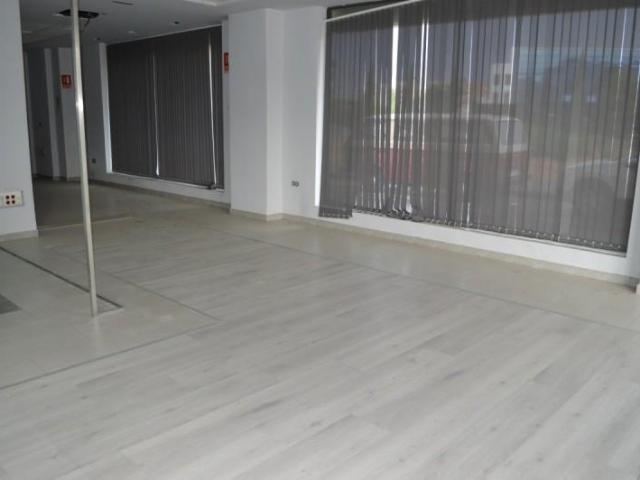 Local comercial en alquiler en Granada, Granada