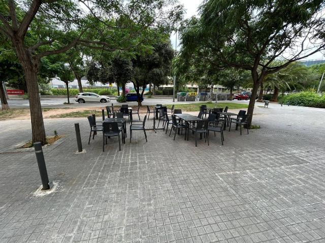 Local comercial en Alquiler en Granvia LH
