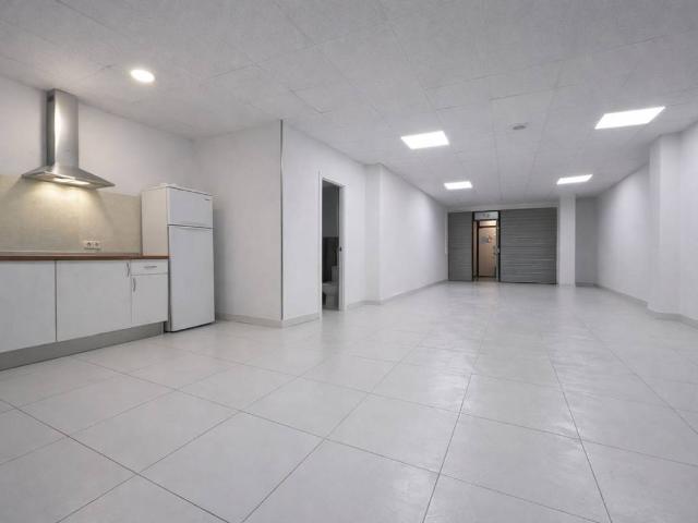 Local comercial en Alquiler en Deltebre