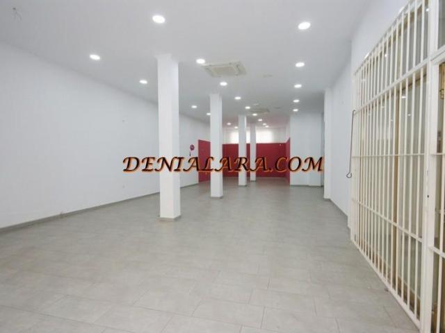 Local comercial en alquiler en Denia