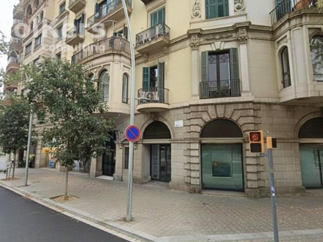 Local comercial en Alquiler en Dreta de l'Eixample