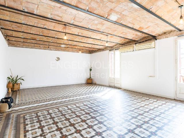 Local comercial en Alquiler en Dreta de l'Eixample