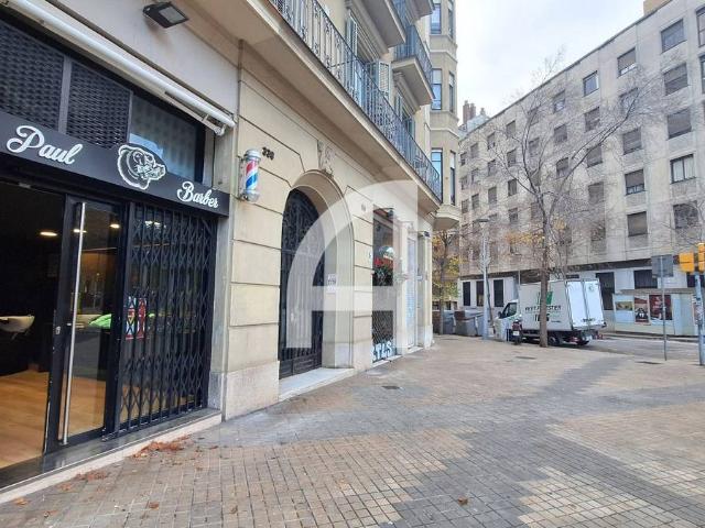 Local comercial en Alquiler en Dreta de l'Eixample