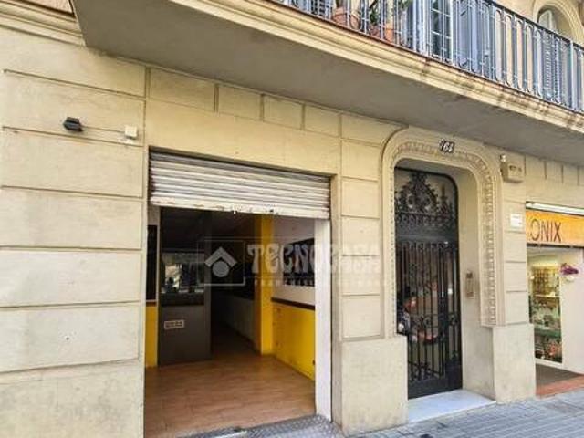 Local comercial en alquiler en Eixample