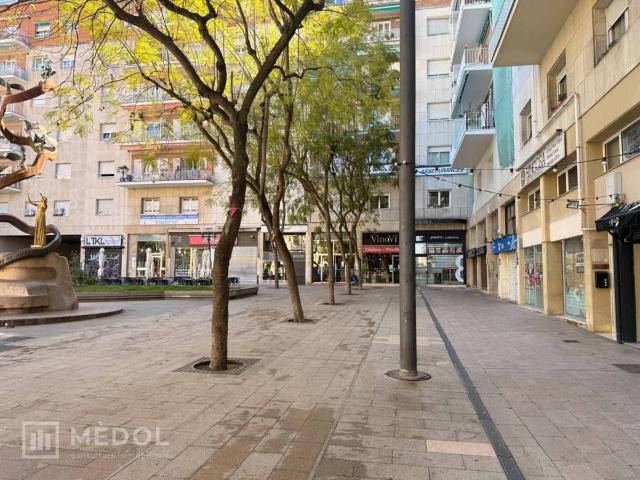 Local comercial en Alquiler en Eixample