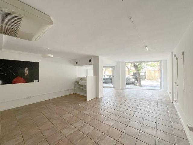Local comercial en Alquiler en Eixample