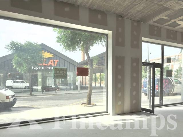 Local comercial en Alquiler en Eixample