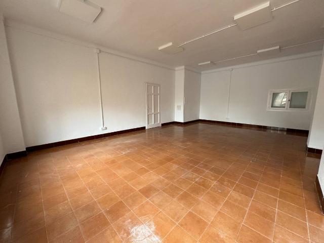 Local comercial en Alquiler en Eixample