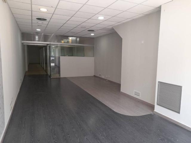 Local comercial en Alquiler en Eixample