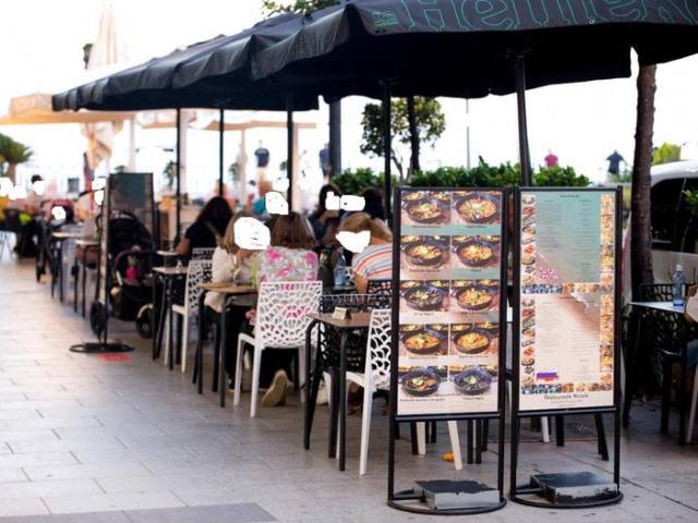 Local comercial en Alquiler en Eixample