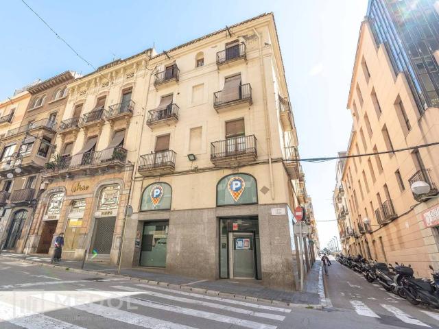 Local comercial en Alquiler en Eixample