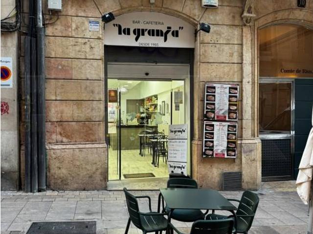 Local comercial en Alquiler en Eixample