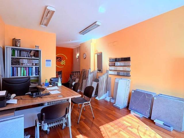 Local comercial en Alquiler en Eixample Can Bogunyà