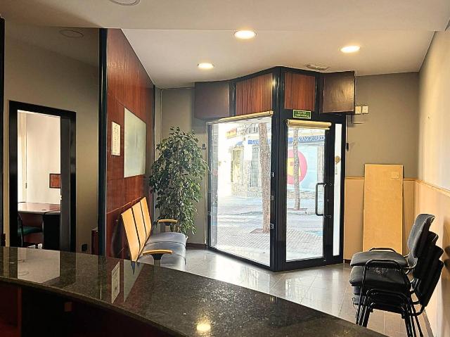 Local comercial en Alquiler en Eixample Can Bogunyà