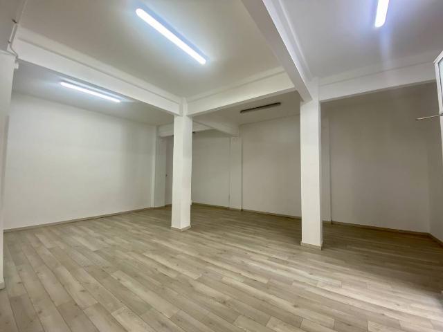 Local comercial en Alquiler en Eixample Can Bogunyà
