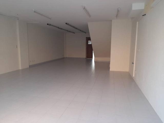 Local comercial en Alquiler en Eixample Horta Capallera