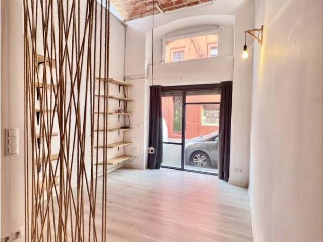 Local comercial en Alquiler en Eixample Nord