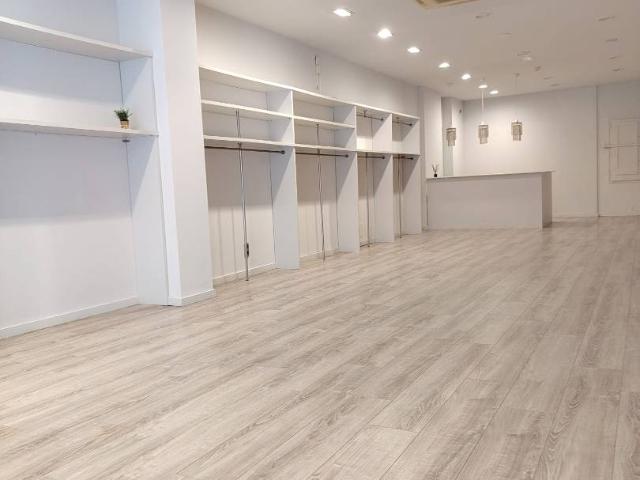 Local comercial en Alquiler en Eixample Nord